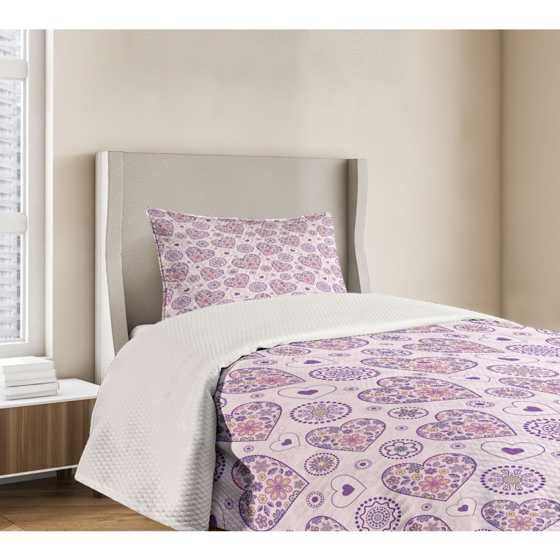 Hearts with Flowers Bedspread Set