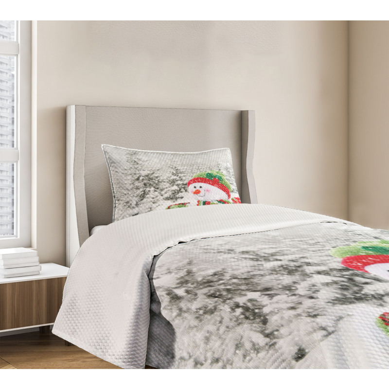 Snowy Woodland Holiday Bedspread Set