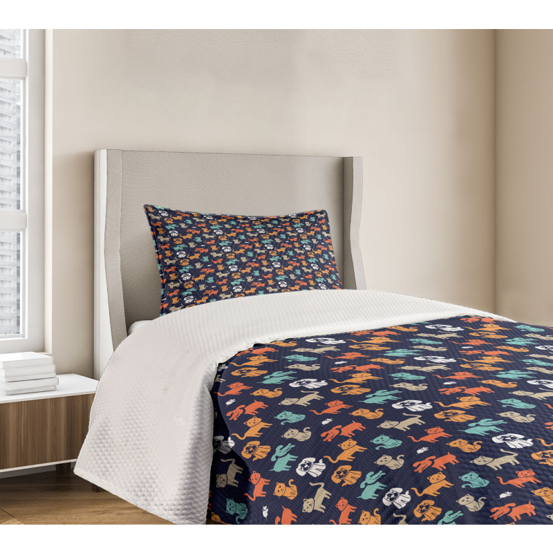 Cat Dog and Mouse Bedspread Set