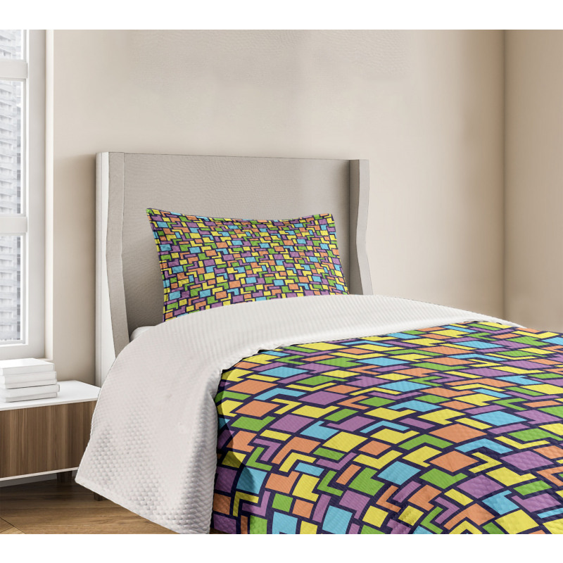 Retro Shapes Pattern Bedspread Set