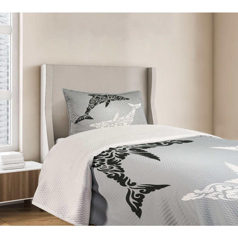 Monochrome Subaquatic Bedspread Set