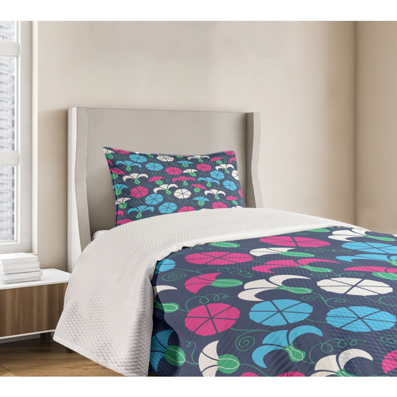 Colorful Bindweed Motif Bedspread Set