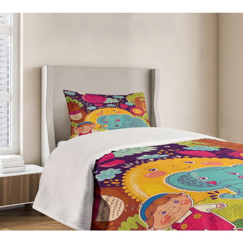 Cartoon Smiling Sun Bedspread Set