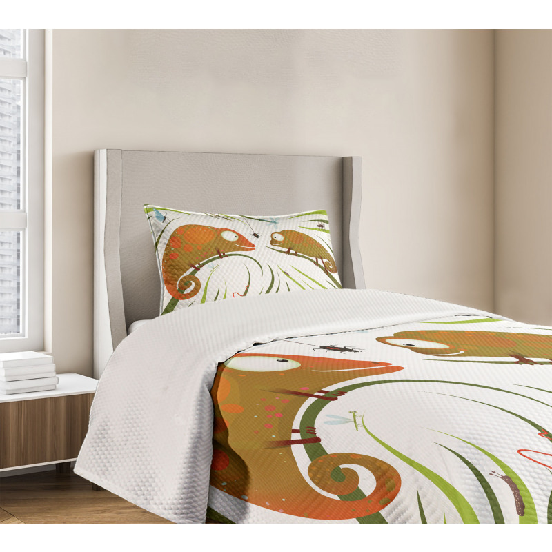 Insect World Design Bedspread Set