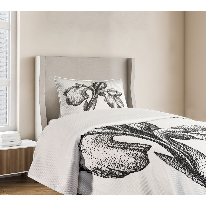 Dotwork Style Lily Bloom Bedspread Set