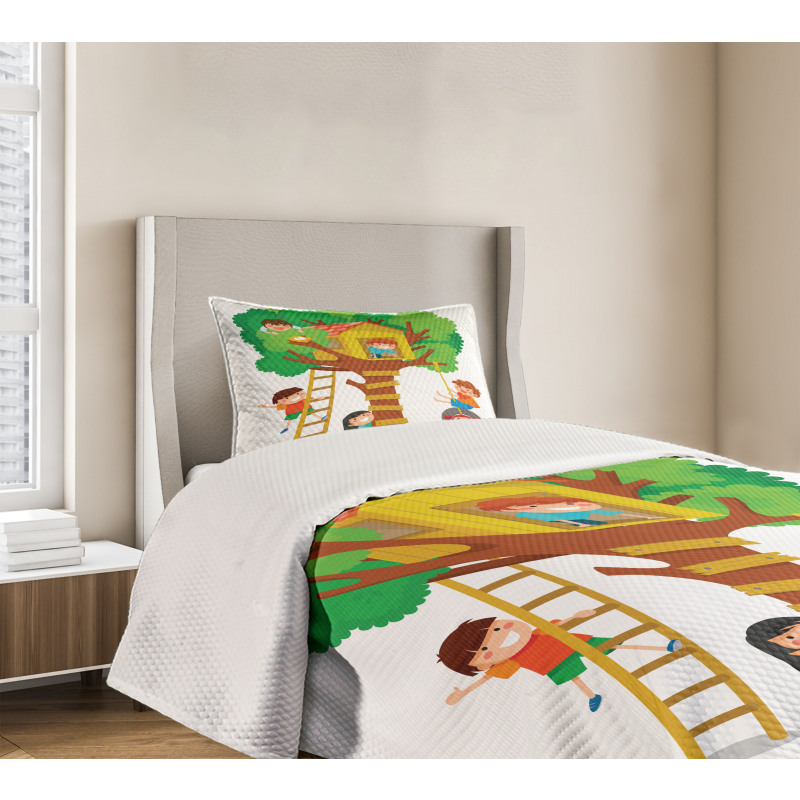 Boys Girl in a Tree House Bedspread Set