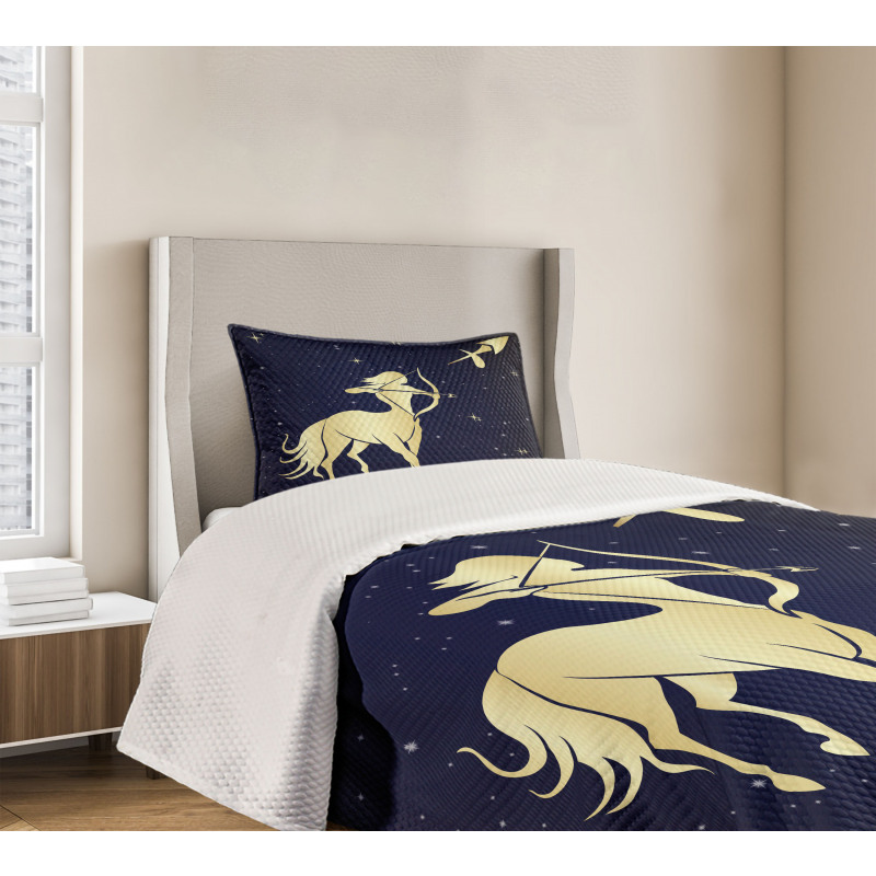 Centaur Motif Bedspread Set