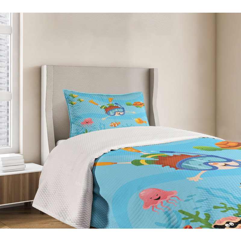 Cartoon Boy Diving to Sea Bedspread Set