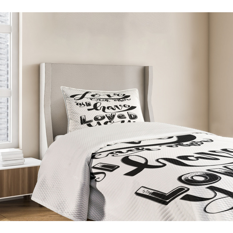 Love Each Other Bedspread Set