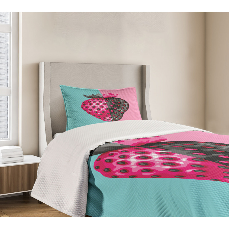 Abstract Strawberry Motif Bedspread Set