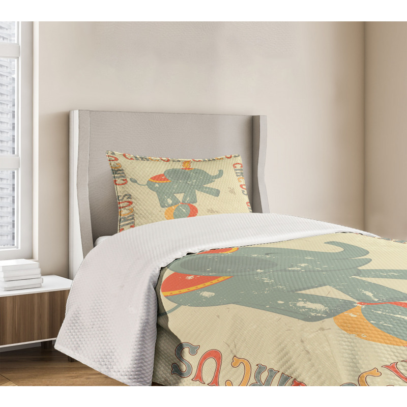 Retro Print Elephant Bedspread Set