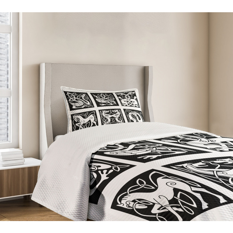 Tribal Abstract Animals Bedspread Set