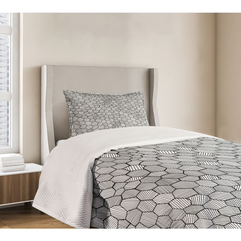Sketch Hexagon Shapes Bedspread Set