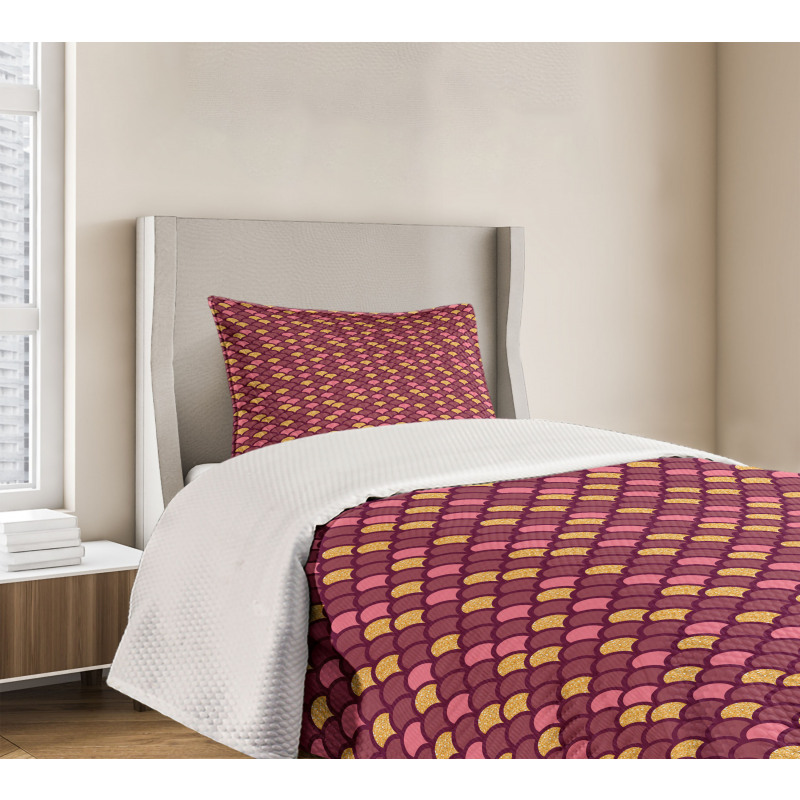 Modern Arc Shapes Bedspread Set