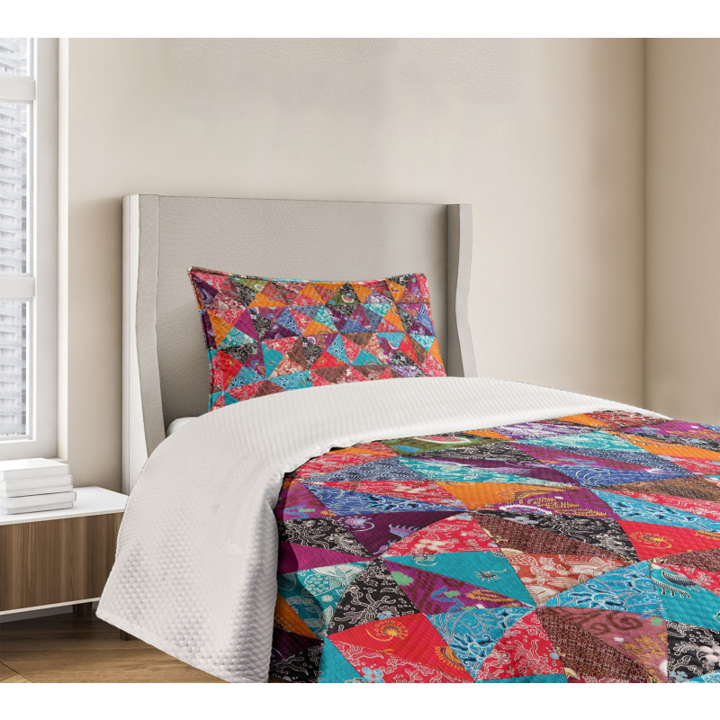 Colorful Traditional Bedspread Set