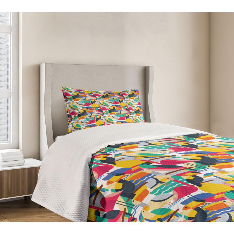 Toucan and Flamingos Bedspread Set