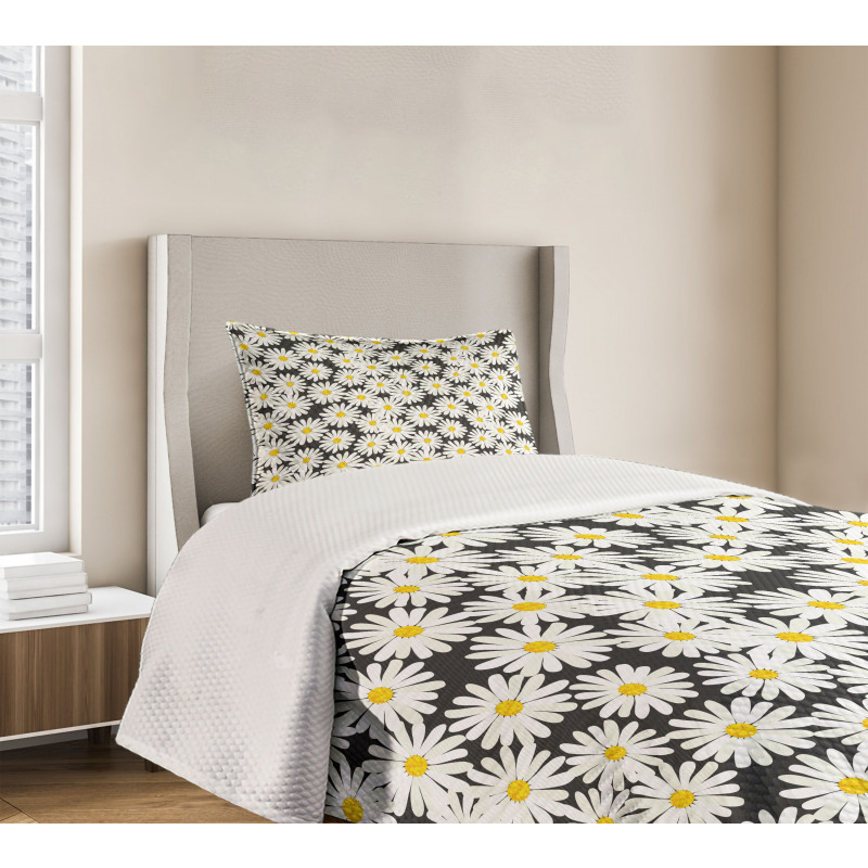 Continuous Summer Foliage Bedspread Set