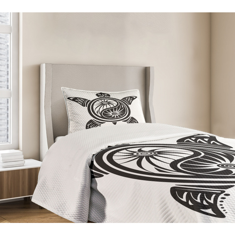 Ornamental Yin and Yang Bedspread Set