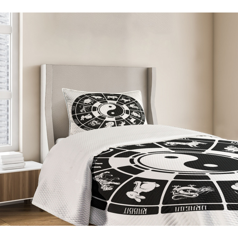 Chinese Horoscope Wheel Bedspread Set