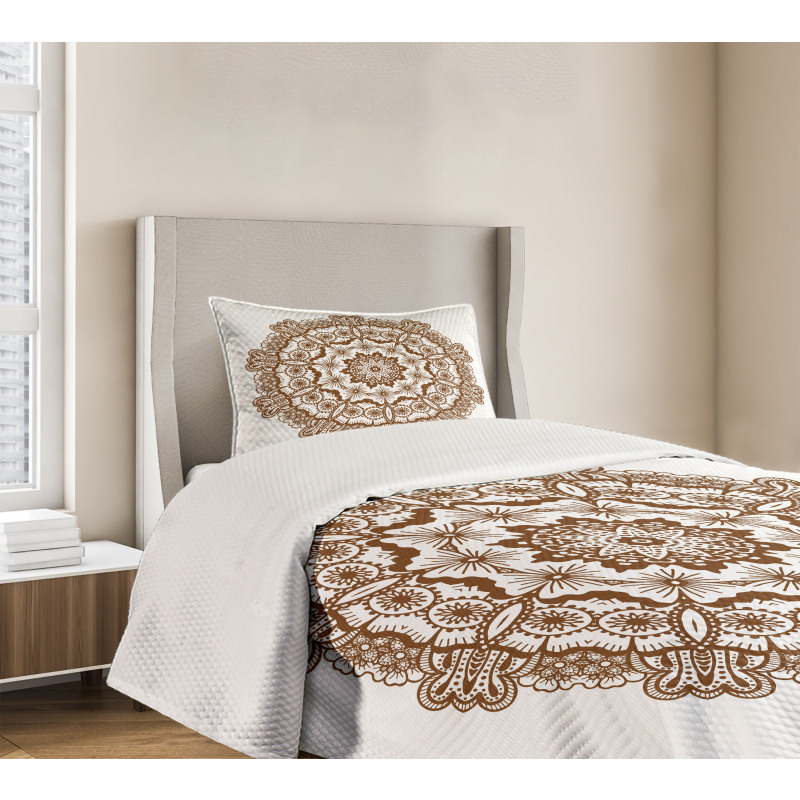 Monochrome Circles Ornate Bedspread Set