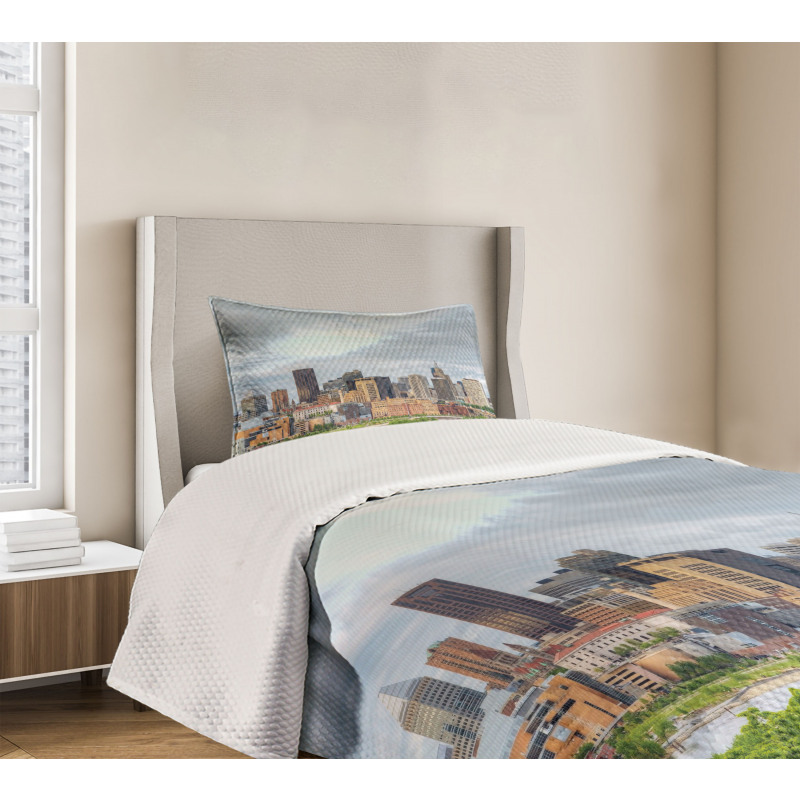 Downtown Saint Paul Bedspread Set