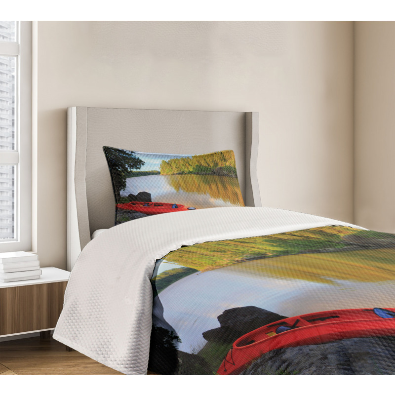 Canoe Lake Autumn Bedspread Set