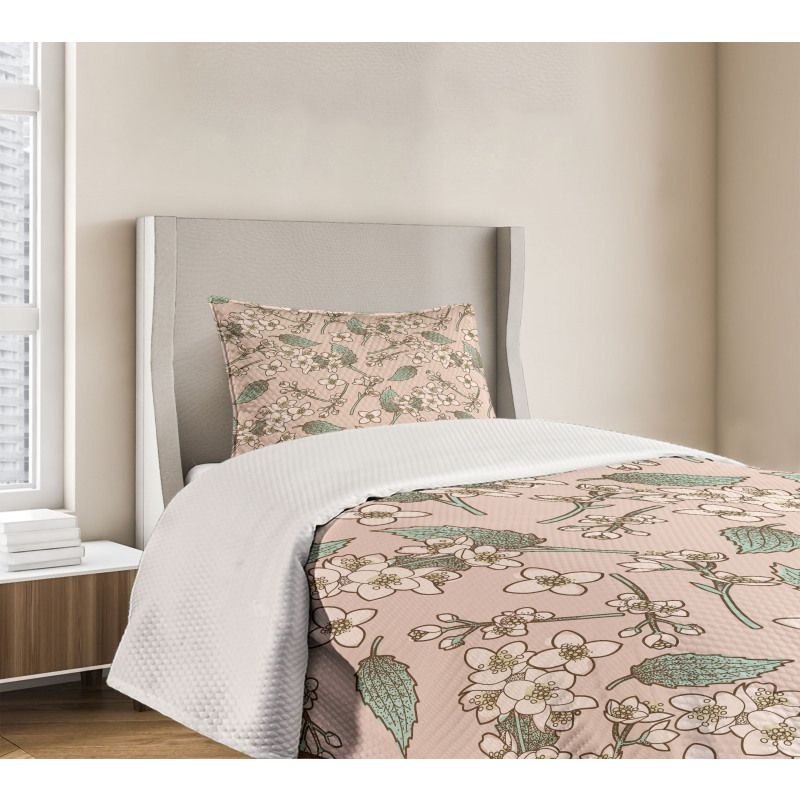 Tender Spring Petals Bedspread Set