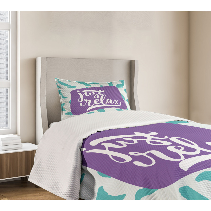 Calligraphic Message Bedspread Set