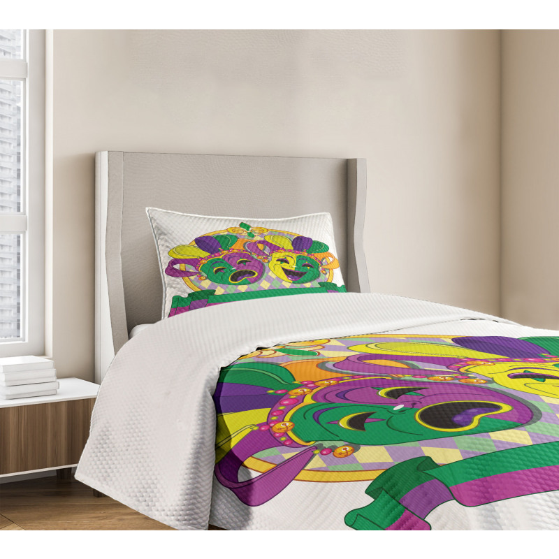 Comedy and Tragedy Bedspread Set