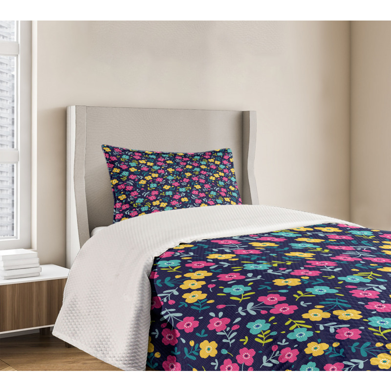 Colorful Summer Blossoms Bedspread Set
