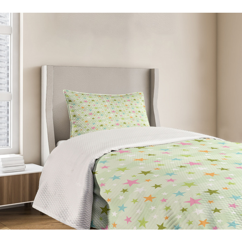 Colorful Stars on Pale Green Bedspread Set