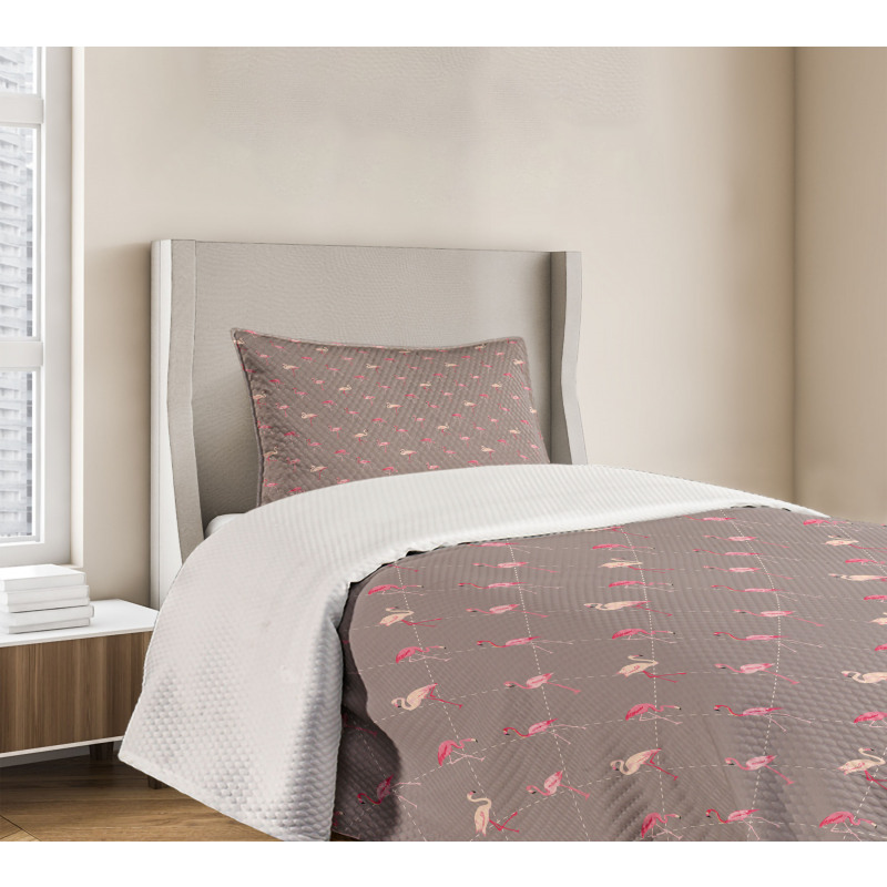 Exotic Birds Checkered Bedspread Set