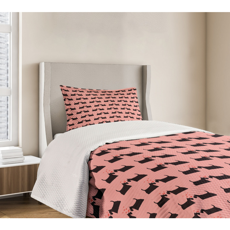 Pinky Animal Romance Bedspread Set