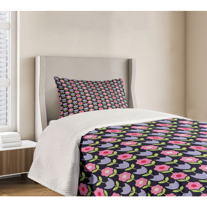 Daisy and Tulip Blossoms Bedspread Set