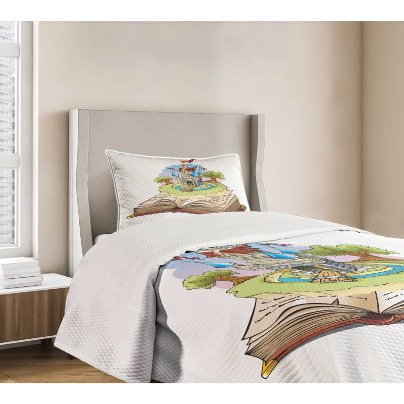 Fantasy Book World Bedspread Set