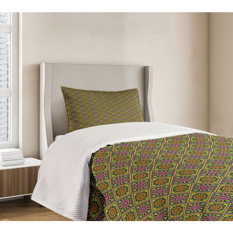 Lively Rhombus-shape Pattern Bedspread Set