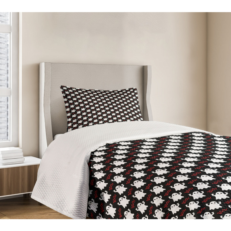 White Ghosts with Boo Texts Bedspread Set