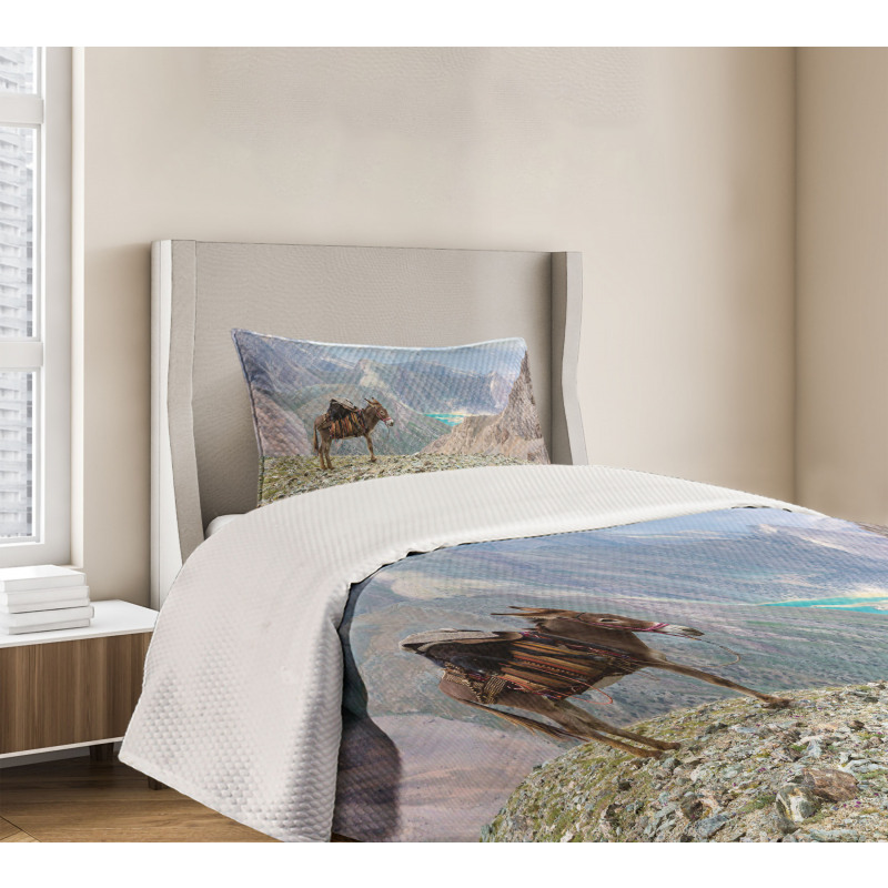 Animal Traditional Harness Bedspread Set