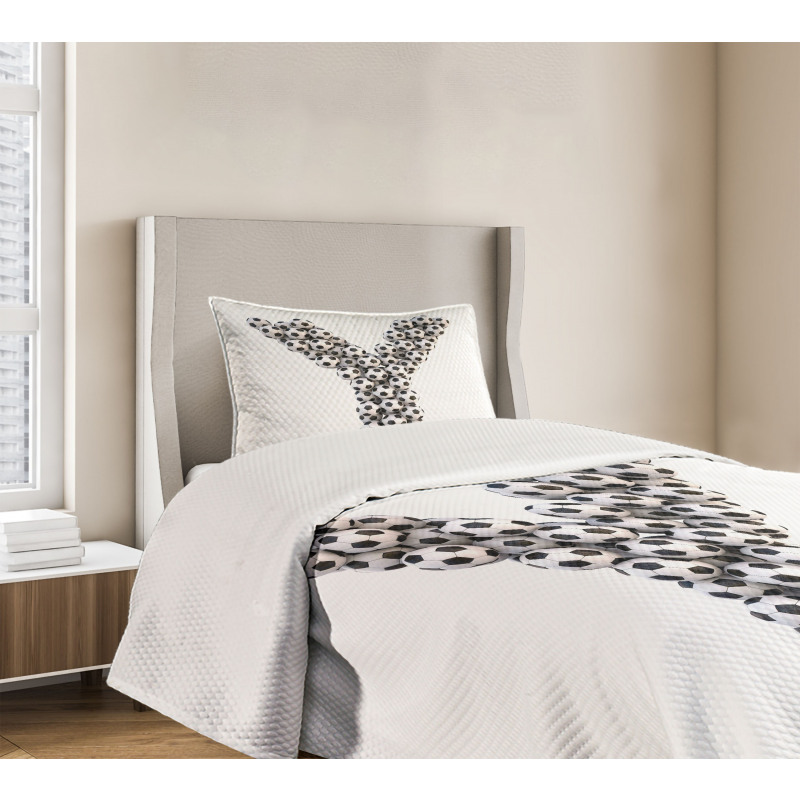 Monochrome Ball Motifs Bedspread Set