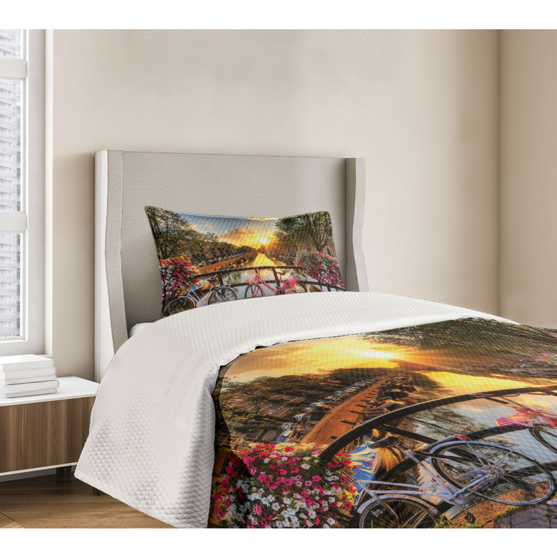 Sunrise over the City Bedspread Set