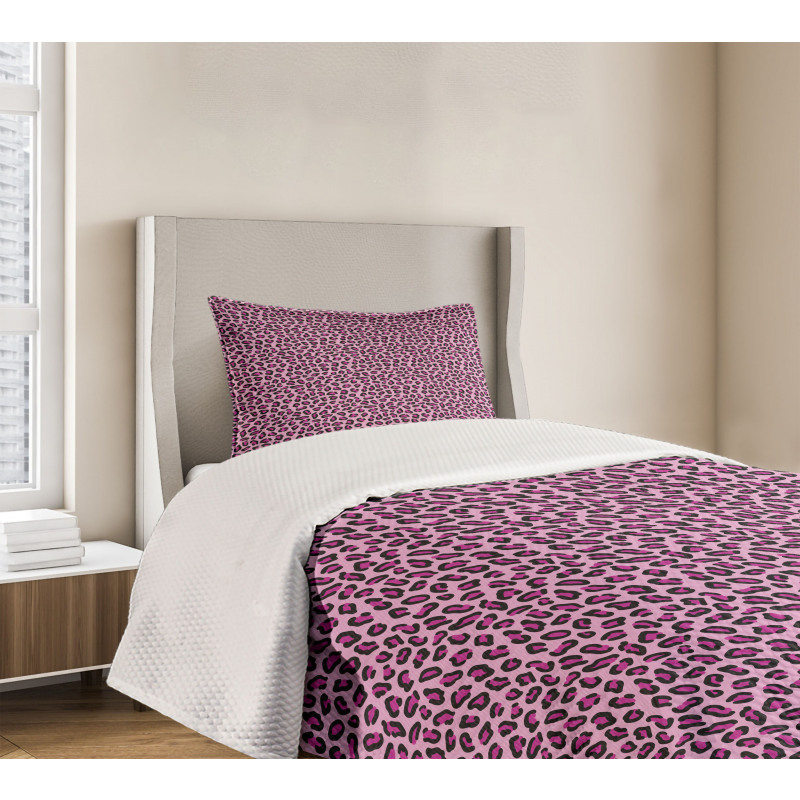 Animal Skin Pattern Bedspread Set