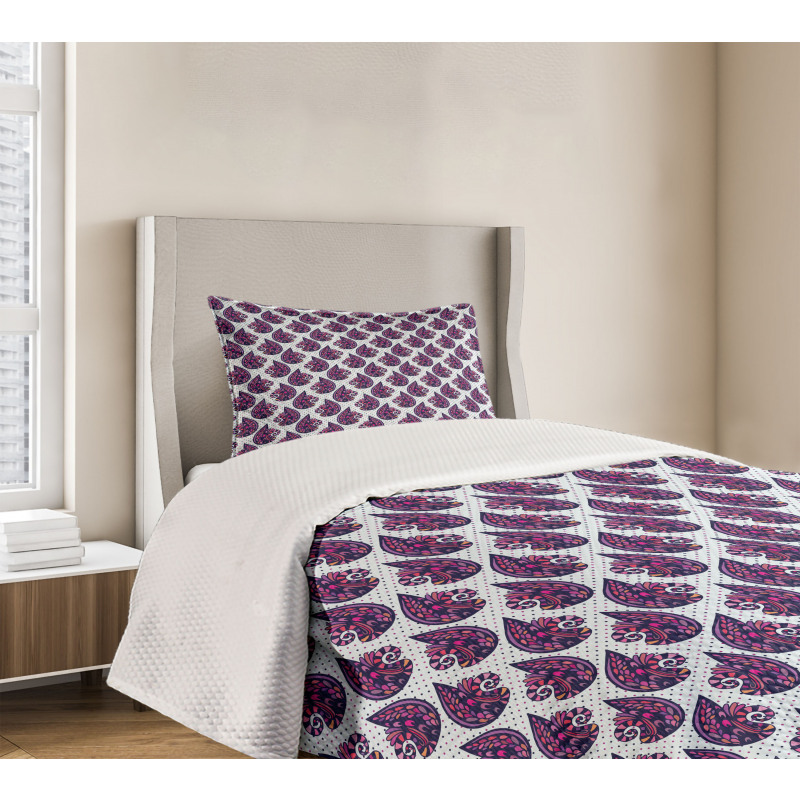 Abstract Motif Art on Dots Bedspread Set