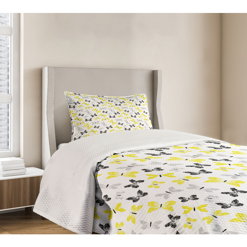 Butterflies Grunge Wings Bedspread Set