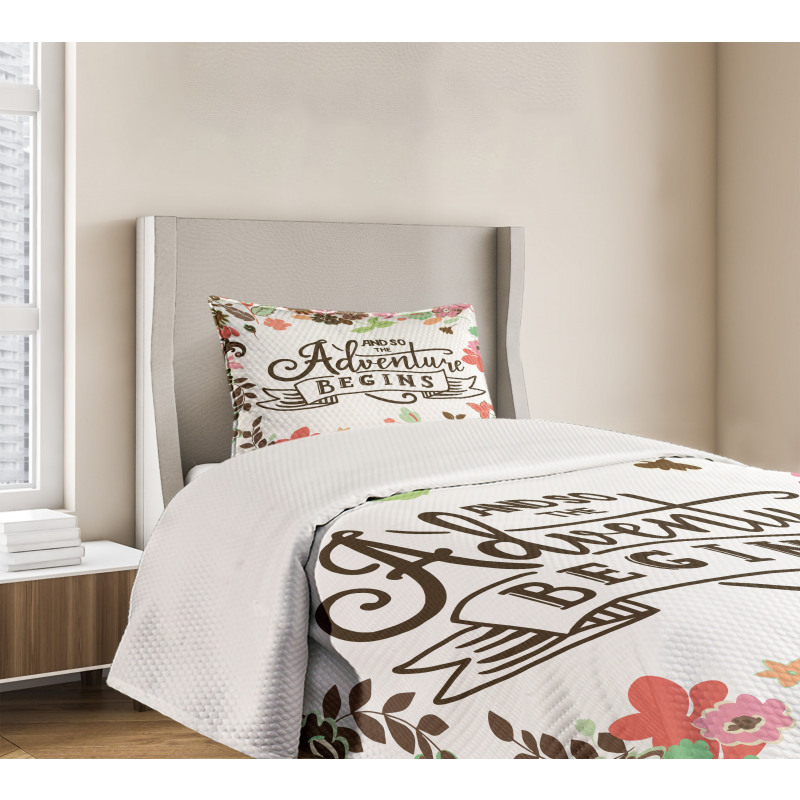 Flourishing Flower Silhouette Bedspread Set