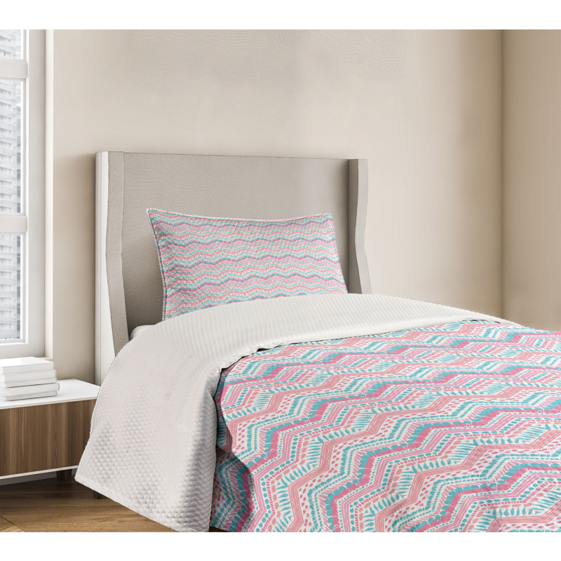 Brush Stroked Zigzags Bedspread Set