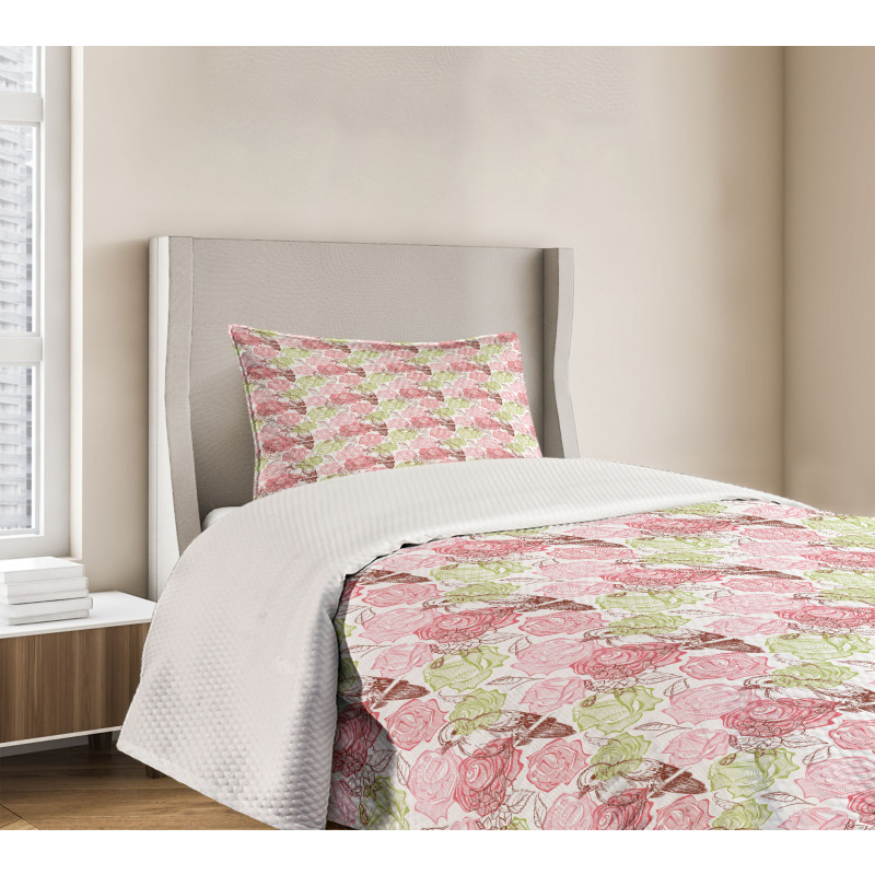 Rose Bouquetnd SakurTree Bedspread Set