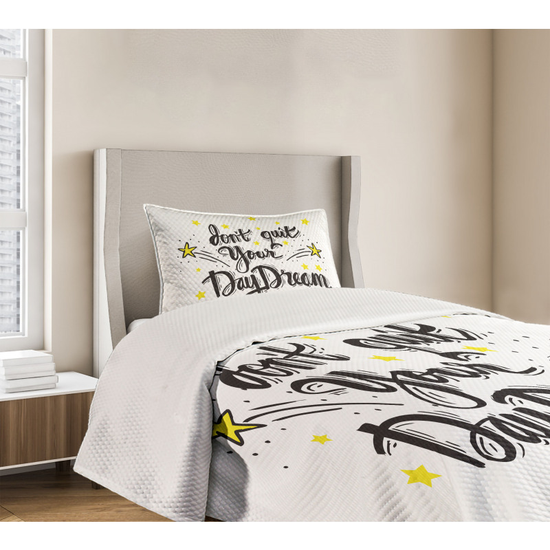 Don't Quit Your Daydream Star Bedspread Set