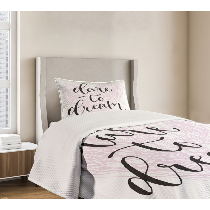 Dare to Dream Words Hearts Bedspread Set