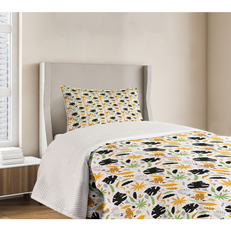 Tropical Foliage Silhouette Bedspread Set