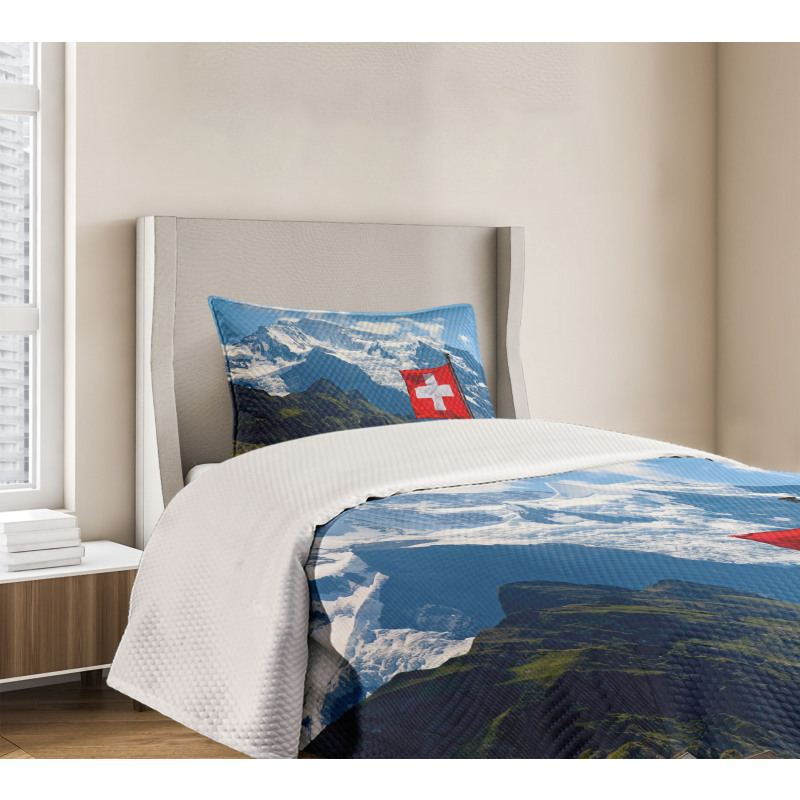 Mannlichen Jungfrau Bedspread Set